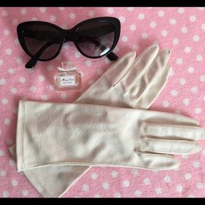 Van Raalte Vintage Nylon Gloves 6.5